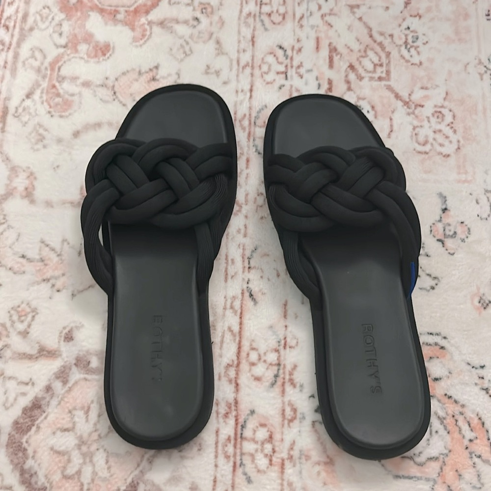Rothy’s “The Summer Sandal” size 9.5 Black (barely worn)